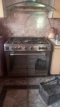 طباخ إيطالي • للبيع