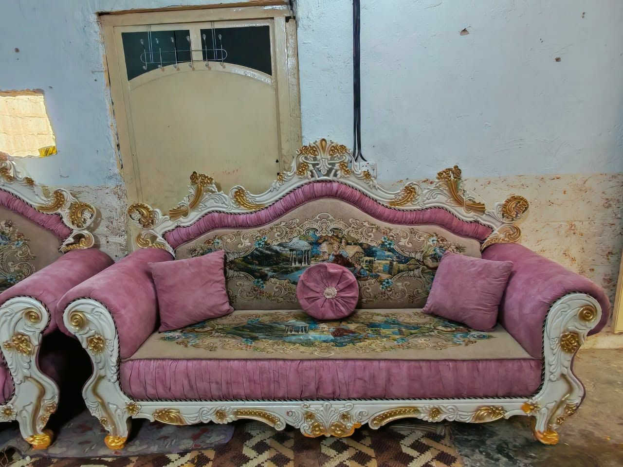 تخم ملكي 10 مقاعد تزكام نضيف حيل اخو جديد مابي اي ضرر تفحص وتاخذ سعره 350 وبي مجال مكاني كاظميه يوجد توصيل بكروه *********** يوجد واتساب
