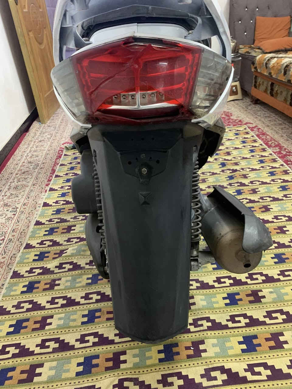 السلام عليكم دراجه سكنس فحل للبيع كابريتر كلها شغاله نكره سلف كامله مكينه ناعمه خير من الله السعر 450 مكاني بغداد الخطيب تواصل *********** فقط وتساب اتصل
