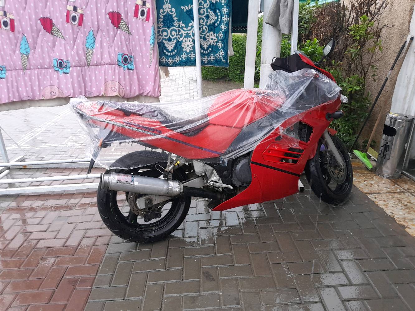 للييع او مراوس suzuki rf 400cc r 1999 كير مكينه كلجات كفاله مكان بغداد سبع البور  بدون اوراق اكفلك سرقه وعشاير تواصل *********** متوفر وتساب