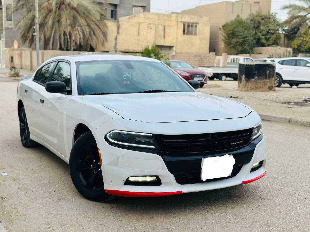 السلام عليكم جارجر 2016 SXT  اصل رقم اربيل تحويل ثاني يوم  وارد امريكي دخول كلين تايتل بيه صبغ ربع جاملغ خلفي شواصي لغود ايرباك مكفول   محرك 6 سلندر 3600 تو ويل بصمه تشيغل بصمه ابواب شاشه كبيره كامره دواره تحكم ستيرن 4تجهات سياره جديده وجاهزه ماشيه 165 مكاني الحله السعر 185 وبيه مجال للشراي للاستفسار ***********
