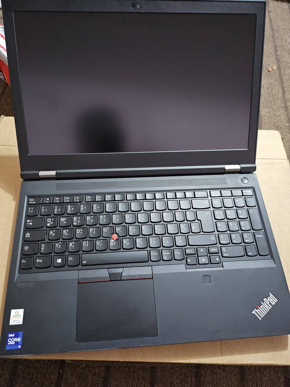 لابتوب lenovo t15 gen 2 pro  i9  للبيع
المواصفات 
I9 11950h 
Ram16 
Rtx 3080m 16gb VRAM Full Watte 
Ssd nvme 512gb 
Screen 4k Ultra HD 60HZ شاشة الوان قوية ودقة عالية بتقنية DSR 
تبريد ضخم من لينوفو 4 فتحات تهوية حرارتها متعبر 75 
طبعا كارتها اقوة  من لابتوبات تجي rtx5060 ومقارب بل قوة لابتوبات rtx 5070 واقوة منهم بل vram يجي 16gb يعني بل العاب تشغيل 2k و 4k بسلاسة ويشغل اقوة لعبة 
جربت علية ريزدنت ايفل ريكويم الجديدة
شغلتها 2k اعدادت مرتفعة انطتني من 80 فريم الى 90 فريم 
وجربتها على ال 4k اطتني حوالي 60 فريم  
لابتوب نظيف جدا 
سعر مليون و 450 الف
رقمي ***********
