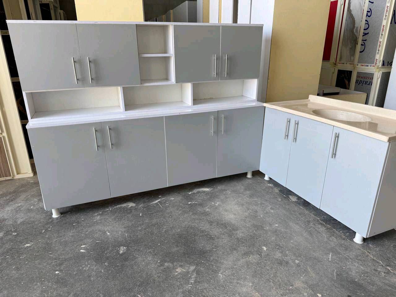 كاونتر خشب mdf قياس مترين وسنك متر و20 مرمر سعر 300 الف متوفر توصيل للحجز ارسال رقم وعنوان ولون