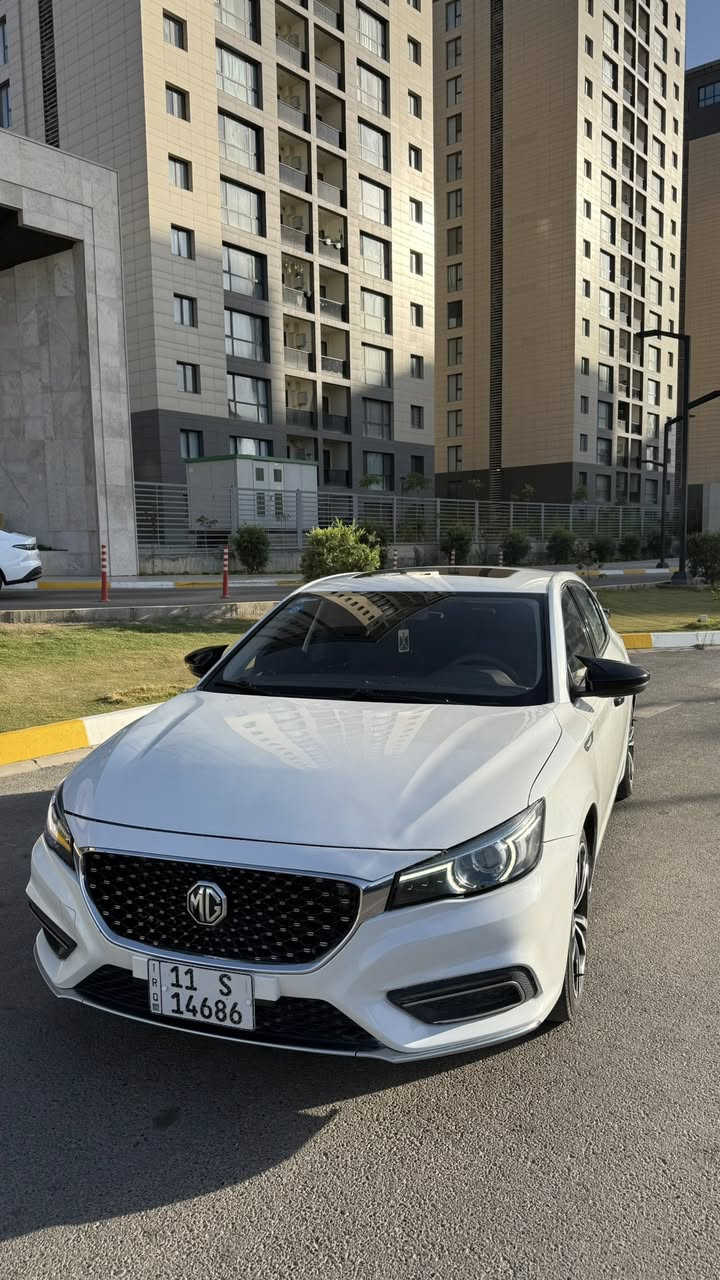 سياره MG6 موديل2022
وارد خليجي سياره 
السياره بيه قطتين صبغ 
جاملغ وبنيد صوره حادث مالته بسيط موجوده صور مالته
‎فول مواصفات اعلى فئه تروفي 
‎لون ابيض 
‎السيارة  رقم بغدا  تحويل مباشر
‎🔹المواصفات
عليه شوته رياضي
بوابه اكزوز تحكم ريمونت
اناره محيطه للسياره تحكم تلفون
‎4سلندر محرك 1500T تيربو 
‎مرتبط كير بوكس اوتوماتيك من 7سرعات dct دبل كلج
‎- بصمة تشغيل و بصمة ابوب امامية وجنطة
‎- سلايد ( فتحه )، 
‎- شاشة كبيرة تدعم نظام الابل كار، 
‎- سايد بريك بصمة، و اوتو هولد 
‎- مثبت سرعة، وشفتات ستيرن
‎- درايف مود، سبورت وعادي 
‎- كاميرا خلفية
‎- مانع انزلاق، تراكشن
‎- تبريد امامي وخلفي، وثلاجة 
‎- حساس خلفي 
‎- مقعد السائق كهرباء 
‎- دواخل ومقاعد جلد، لونين بلاد مطعم كاربون فايبر
‎- فول تحكم ستيرن 
‎- ايرباك امامي، وجانبي وبالمقاعد 
‎- لد امامي خلفي 
‎- نظام اشارات جانبي 
‎- شاشة اعطال 
‎- حساس اطارات
‎- اشاره حاجب امامي خلفي 
‎- ويل عريض gt تاير سبورت 
‎ماشيه  57  
‎    سعر 110ورقة و بيها مجال حك الجية
‎مكان السيارة ال بغداد حي الجهاد
سياره مصروف عليه هواي
للاستفسار ***********
