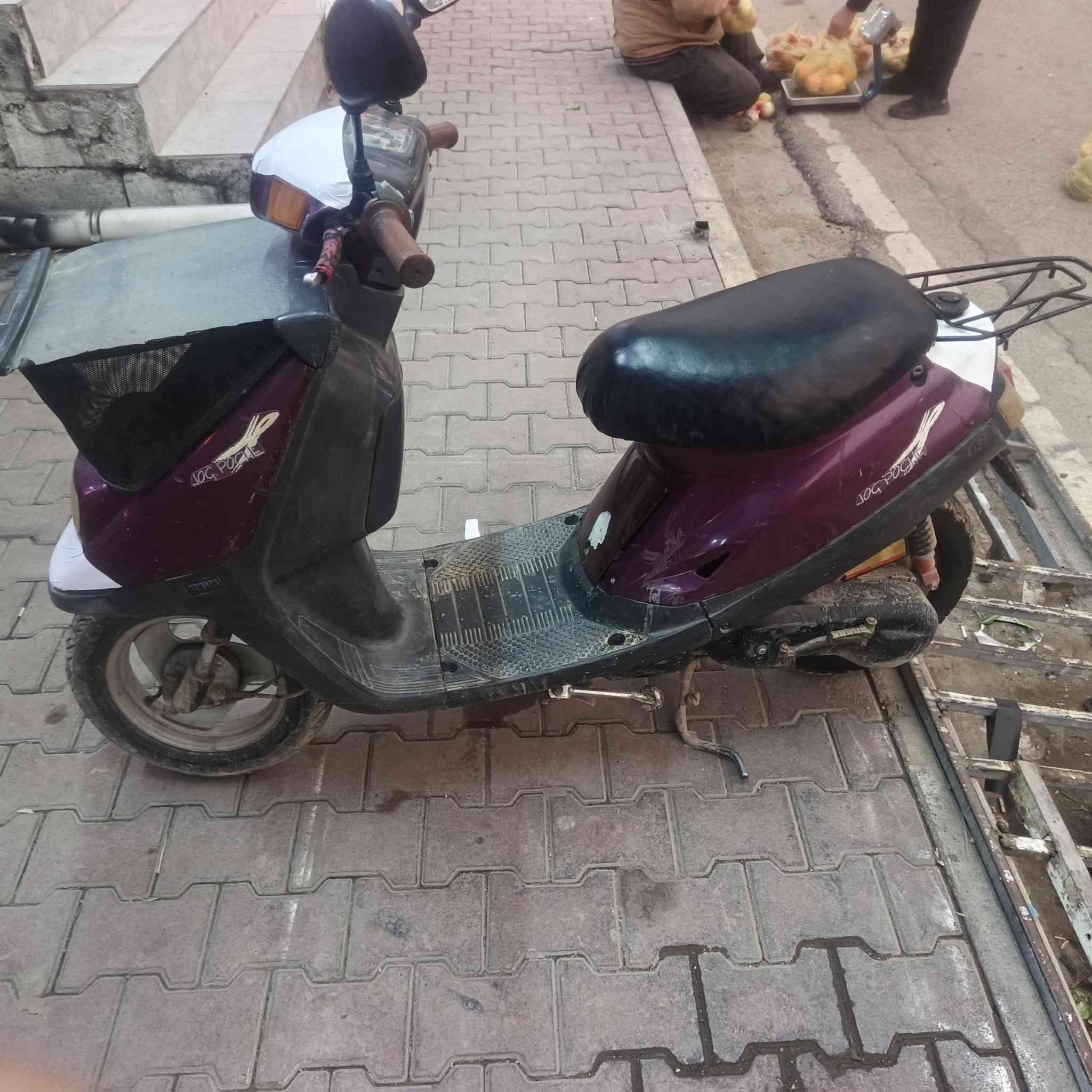 ياماها للبيع نظيف كابريت البلادي كهربائيات شغال سلفندر كله شغال كل عيب شراي خابر سعر300
***********
