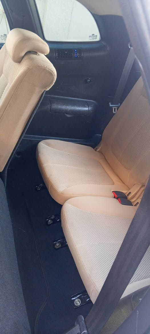 السلام عليكم....  سنتافي موديل 2012 خليجي مكفولة كفالة عامة من التبديل والصبغ والبارد محرك 2400 على وضع الشركة بدون فتح أو صرف او بخار ماشية 133كيلو متر حقيقي فتحة سقف شاشة كبيرة رقم سليمانية سنوية ورقم جديدة 2030 باسمي تحؤيل ثاني يوم 
تبريد ثلج تدفئة مناقصه برغي السعر 150 العنوان ديالى جلولاء رقم الهاتف 
***********
