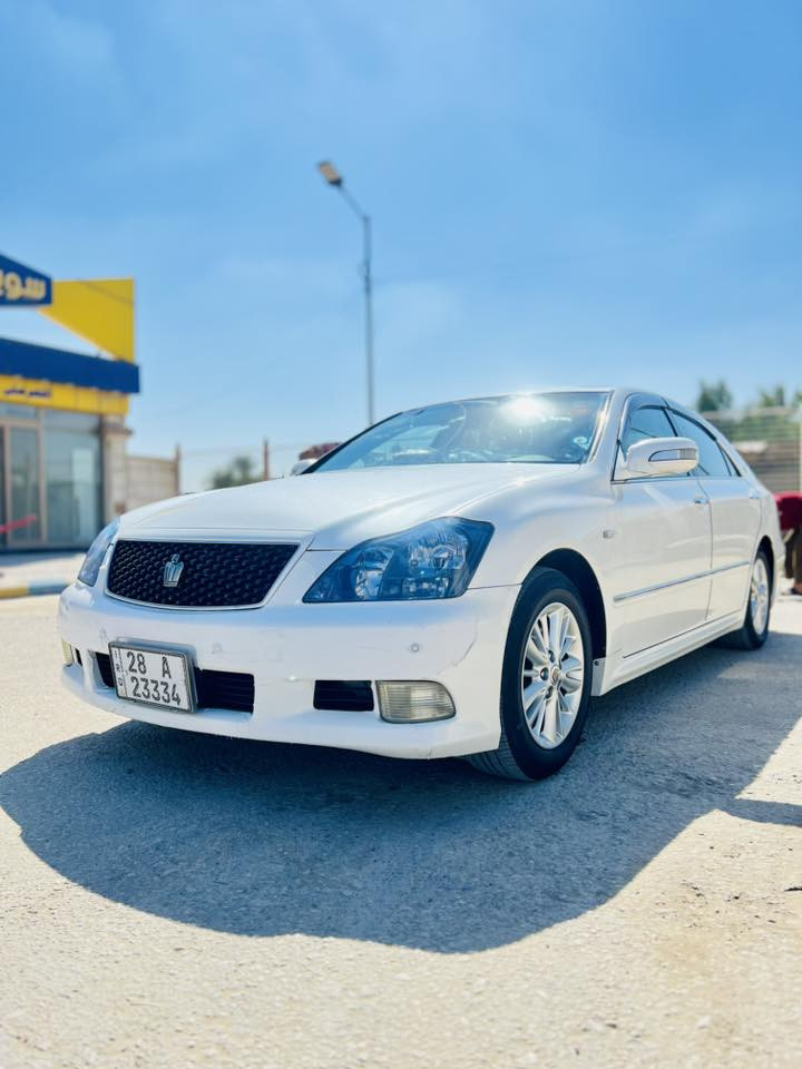 السلام عليكم شاهينة 2004 محدث 2007 شاصي 82 كفاله عامه جديده بمعنى الكلمه سياره كارتون متعوب عليه فول مواصفات تسجيل جديد مال مزاد دولي مداور ثاني يوم *********** ملاحضه اني مكلف بل نشر خاص مغلق السعر 185 السياره فول واحد عل واحد داخل جلد اسود
