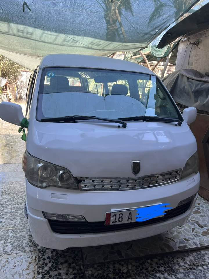 السلام عليكم من رخصت الادمن 
جمبي H1للبيع موديل 14 كير محرك اكسن خير من الله 

حداديه حلوه تخم تاير مكان السياره بابل أي ستفسار 

اتصل وخادم السعر 82 وبيه مجال *********** 
***********
