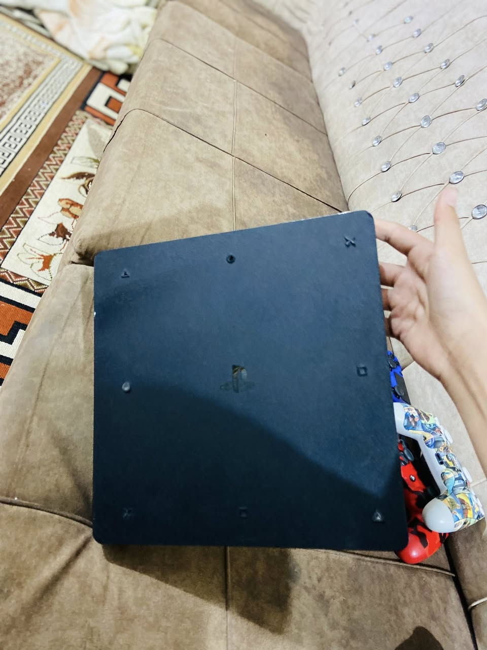 بلي فور سلم نضيف ما مفتوح وياه اربع يدات وقرص السعر خاص


**إذا كنت صاحب هذا الإعلان وتريد حذفه لأي سبب، رجاءا أرسل رسالة إلى الدعم الفني**