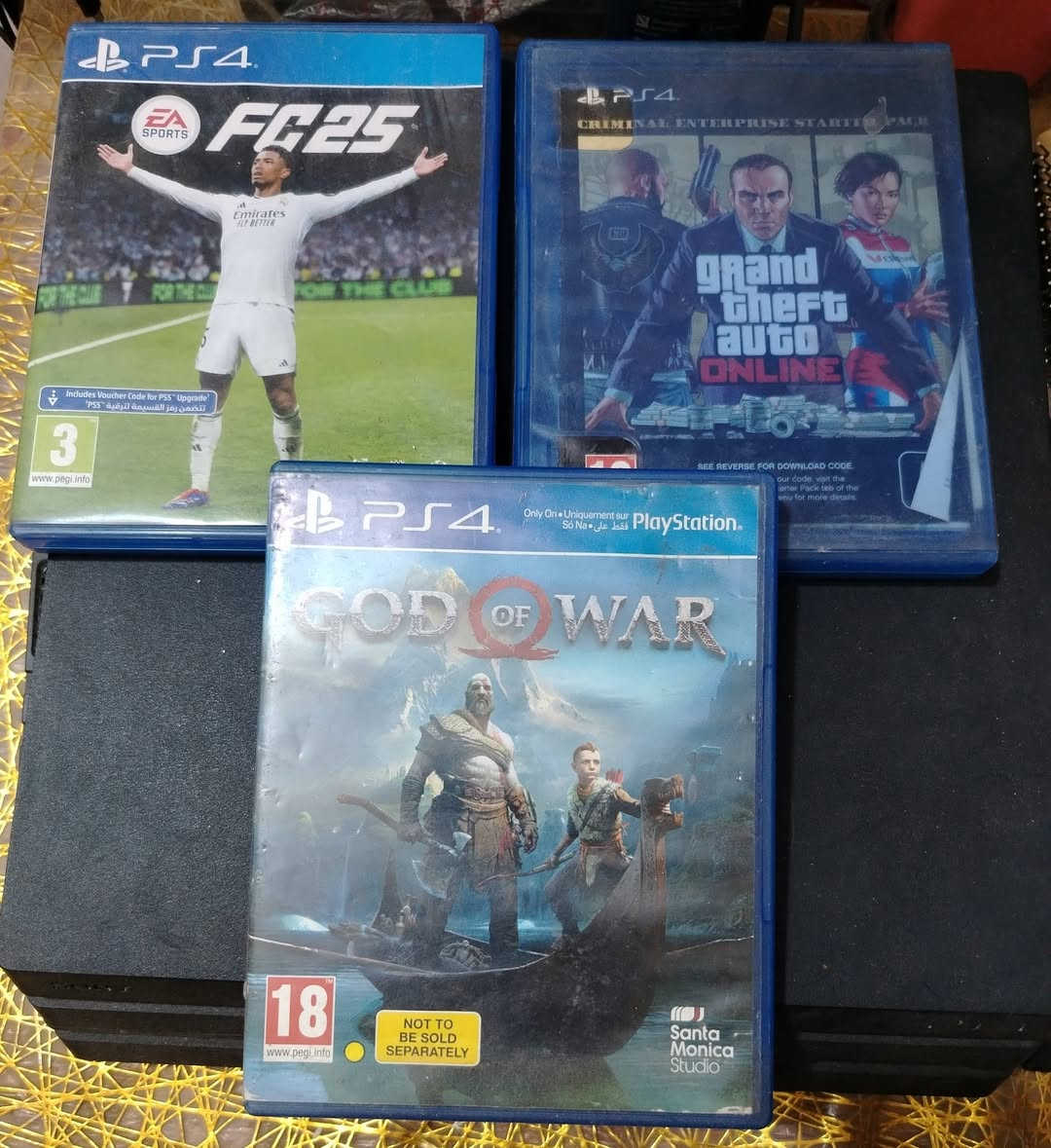 سلام عليكم بلي 4برو 1تيره بدون تهكير للبيع سعر 250 عنواني بغداد الي يحب يتولصل هذه رقمي ***********
