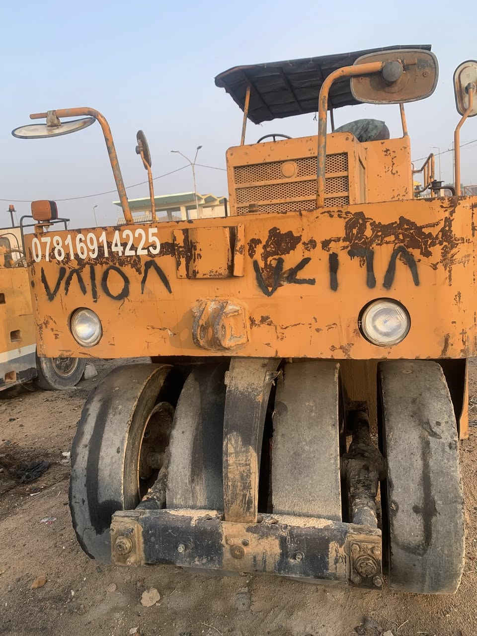 سلام عليكم حادله ساكاي جاهزه للعمل رقم بصره سنوي 29/السعر 75/ المكان بصره زبير/***********
