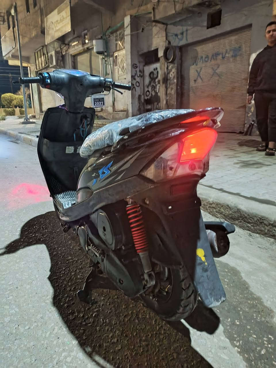 دراجه ماكس عدله للبيع كلها شغاله سلف هندر كهربائيات كلهاشغاله اي نقص ماكو كلها مختمه أحله من لصور لسعر 650 مكان بابل المسيب ***********
