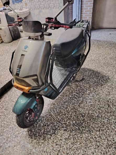 سلام عليكم
دراجا شحن الماسه
نضيفهه وخير من الله
تمشيك ٦٠ كيلو
فقط الكفر الكدام مبدل
السعر ٤٥٠
***********
