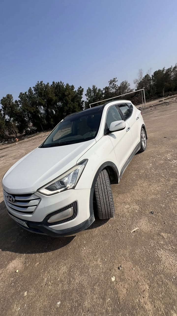 سنتافي مديل 2013خليجي فول مواصفات 6v كفالة ماعده شبر بل بنيد  وطعجه بل شفة البنيد  كير مكينة كفاله نقص حدادية وتنظيف السجة مال بنوراما السعر165وبيها مجال موجوده بل نجف ماشية 227الف للتواصل خاص او

‭0784 051 0933‬
