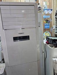 سبلت توسوت ٣ طن R22 على وضع الشركة كل محتوياته موجوده الموقع بغداد اله...