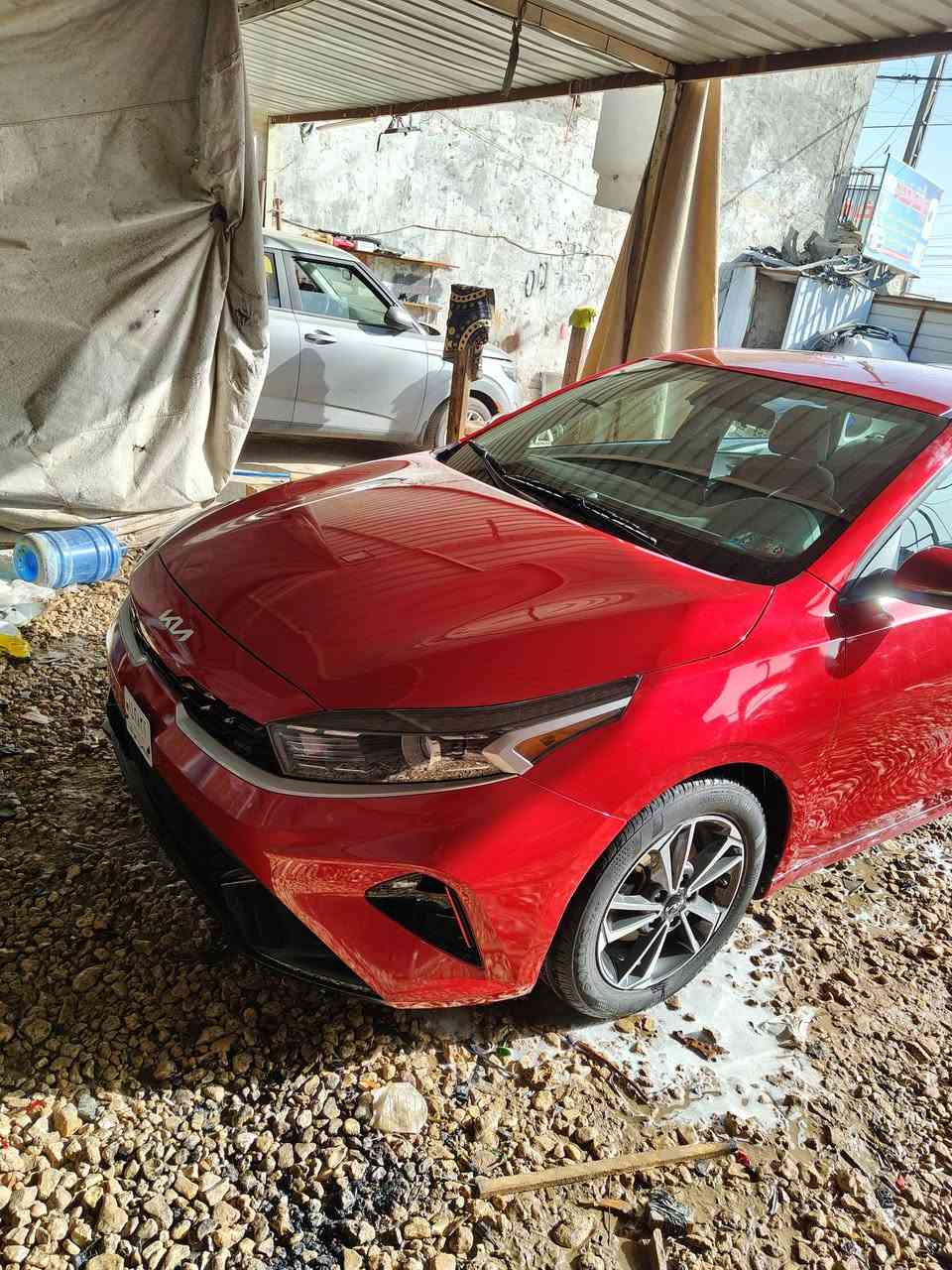 سلام عليكم 
فورتي موديل 2024 وارد امريكي بدون حادث كلين بس دعاميه بدي كلين بدون ايرباك بدون داخل  ماشية 20الف ميل  مواصفات السيارة رادار امامي ورادارات جانبية 
شاشة كامرة خلفية وضعيات قيادة 
اشاير بالمري مكاني بابل السيارة بدون رقم تترقم جميع المحافظات عدة الشمال سعر 163 قابل للتفاوض للاستفسار ***********
