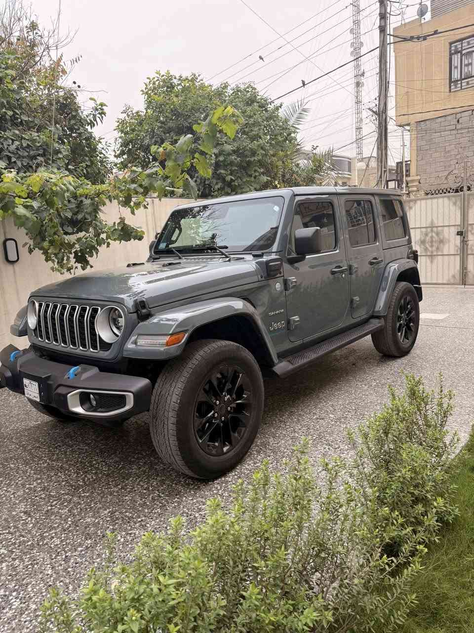 اسلام عليكم
البيع السياره اكلين بدون صبغ 
موديل 24هايبرد 
ماشيه 19 
بسمي المنفيس بعده بدون رقم دخول جديد 
رقم الهاتف *********** 
العنوان بغداد الدوره
