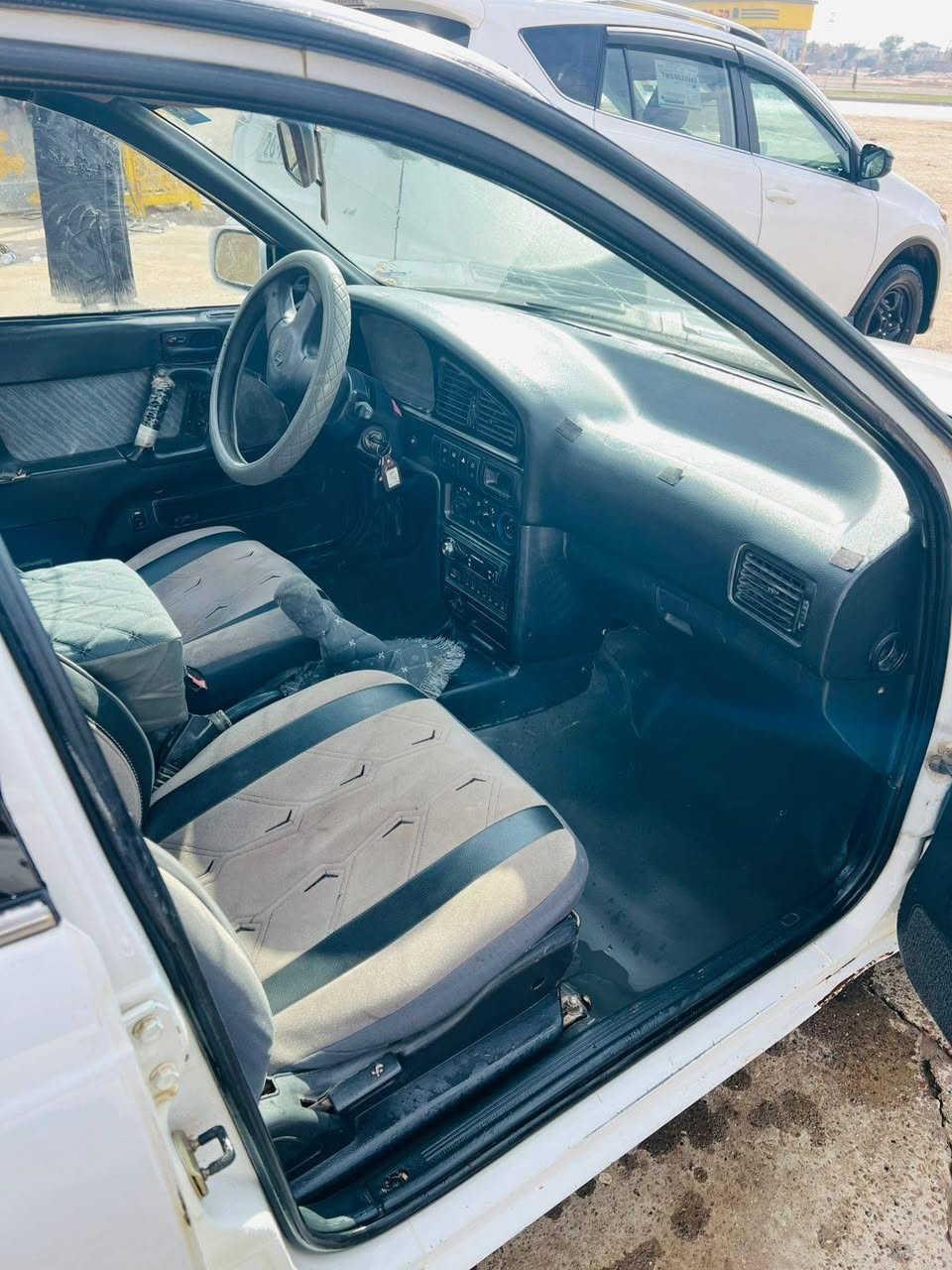 سلام عليكم  لنترا 94 دمعة كفالة عامة لاصبق ولاطخ محرك شرط كير شرط رقم صلاح الدين دولي (بسمي) السعر ٤٠ وبيھا مجال اسيارھ بلاديھ  ***********
