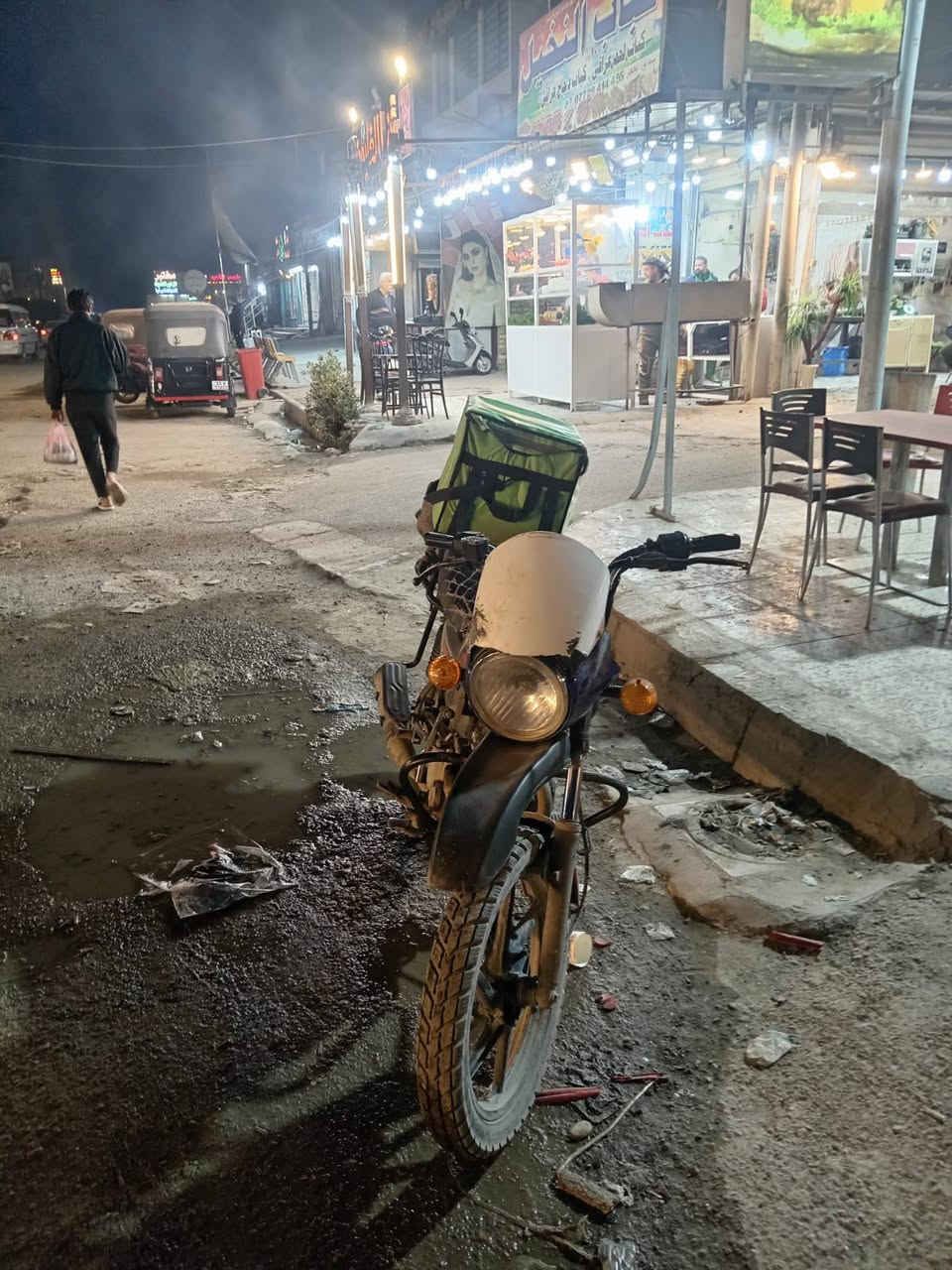 السلام عليكم
بوكسر موديل 21 للبيع او المراوس 
السعر 850 وبيها مجال
الاتصال 
***********
