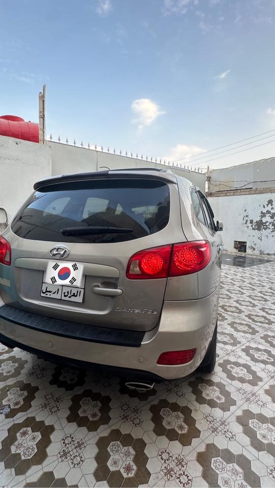 سنتافي 2007وارد كندي سبعه راكب سته سلندربيه 3 قطع صبغ بدون داخل والسياره ما عايزه البرغي جاهزه مهزه مال جناي  سعره 108 وبيه مجال مكانه النجف  (***********) بي واتساب
