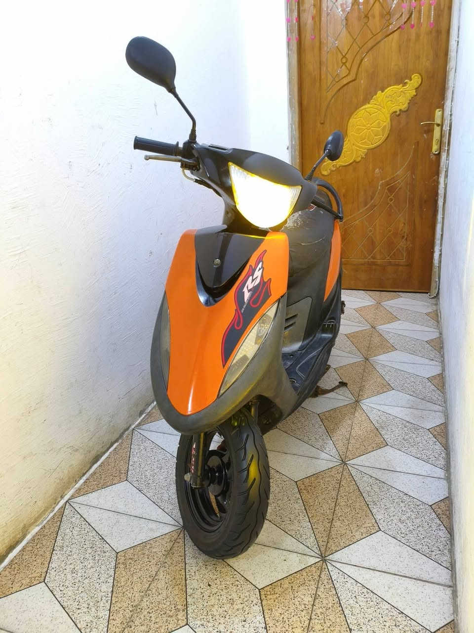 السلام عليكم ماكس عدله للبيع تخم تاير جديد دهن جديد كهربائيات من الطول للطول دراجه كله دبلات اللي ورا واللي قدام شغاله صندوق قفال السكان ينقفل دراجه جديده كلش نظيفه دراجه نقره نهضه ومعدل خير من الله نهضتها قويه ومعدلها قوي 49 بلاد السعر 600 وبيها مجال العنوان ساحه سعد اول لاين ***********
