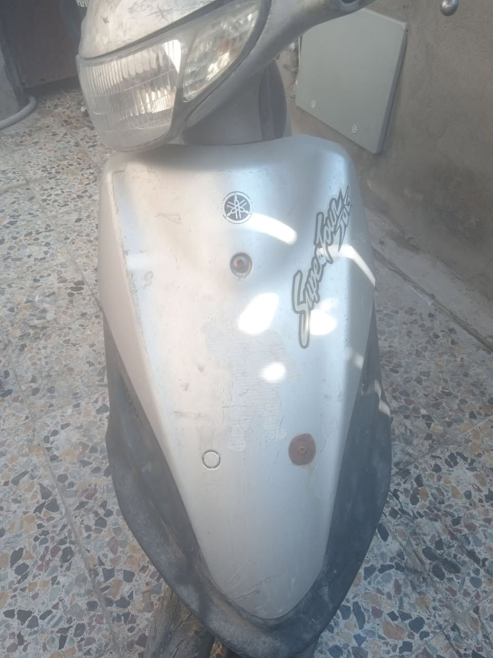 السلام عليكم ورحمة الله دراجه ماكس للبيع السعر 400 ألف بيه مجال بصيط جدا مكينه ممفتوحه ابد العنوان بغداد مدينه الصدر منطقه الدسيم بدايه المنطقة قرب حسينيه مقتدى الحق رقم ***********
