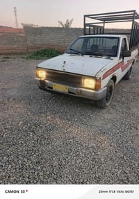 نيسان موديل ٨٩ سيارة بلادية بدون ضرر بدون صبغ .. رقم نينوى اصفر. مكينة...