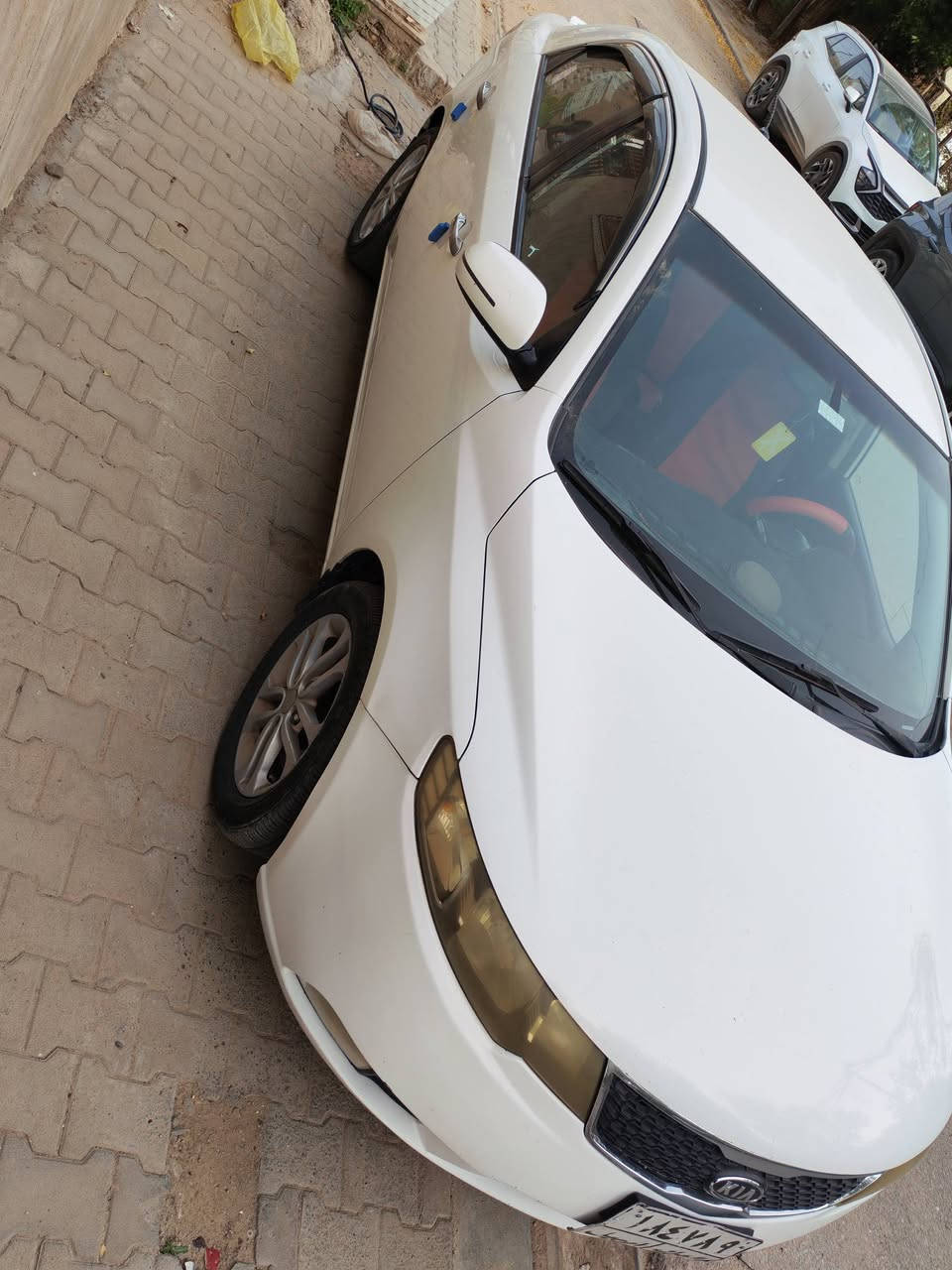 للبيع كيا سيراتو موديل 2011 رقم اربيل سياره بيها 3قطع صبغ فقط بدون ضربه السعر 93 وبيها مجال قليل مكان النجف للاستفسار اتصل ***********
