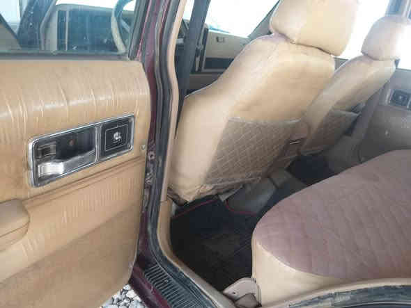 السلام عليكم ورحمه الله وبركاته 
للبيع سياره جيب شيروكي موديل 1993
رقم ديالئ مشروع وطني باسمي تحويل مباشر
سياره جاهزه مجهزه من كلشي 
كير مكينه جديد
تبريد شغال 
تخم تاير جبلي جديد
كشنات كهرباء 
كهربائيات كلهه شغاله 
فورويل شغال 
مكان السياره واسط -الموفقية
السعر 60 وبيهه مجال بسيط
للاستفسار الاتصال بالرقم 
***********
