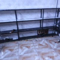 رف  3×2 حديد ثكيل  نهايته 40 الف للتواصل  07780300686