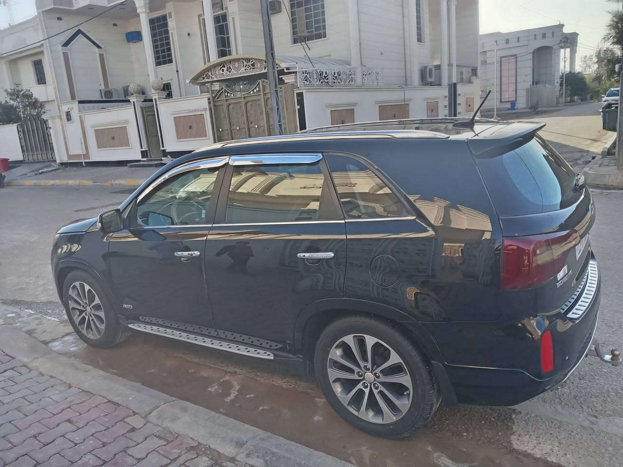 السلام عليكم سورنتو ٢٠١٤ أمريكي فوال مواصفات تحكم ستيران فوال حساسات خلفيه ثلاث بصمات مري شفط تدفا كشنات جلد وكرسي كهرباء بنوراما محرك ٦سلندر gdi. ٧ راكب بيه مواصفات هواي   بيه صبغ ٤ قطع   سعرها ١٣٥   واذا اكو مروس أقل منه يرهم كلشي بسعر. ***********
