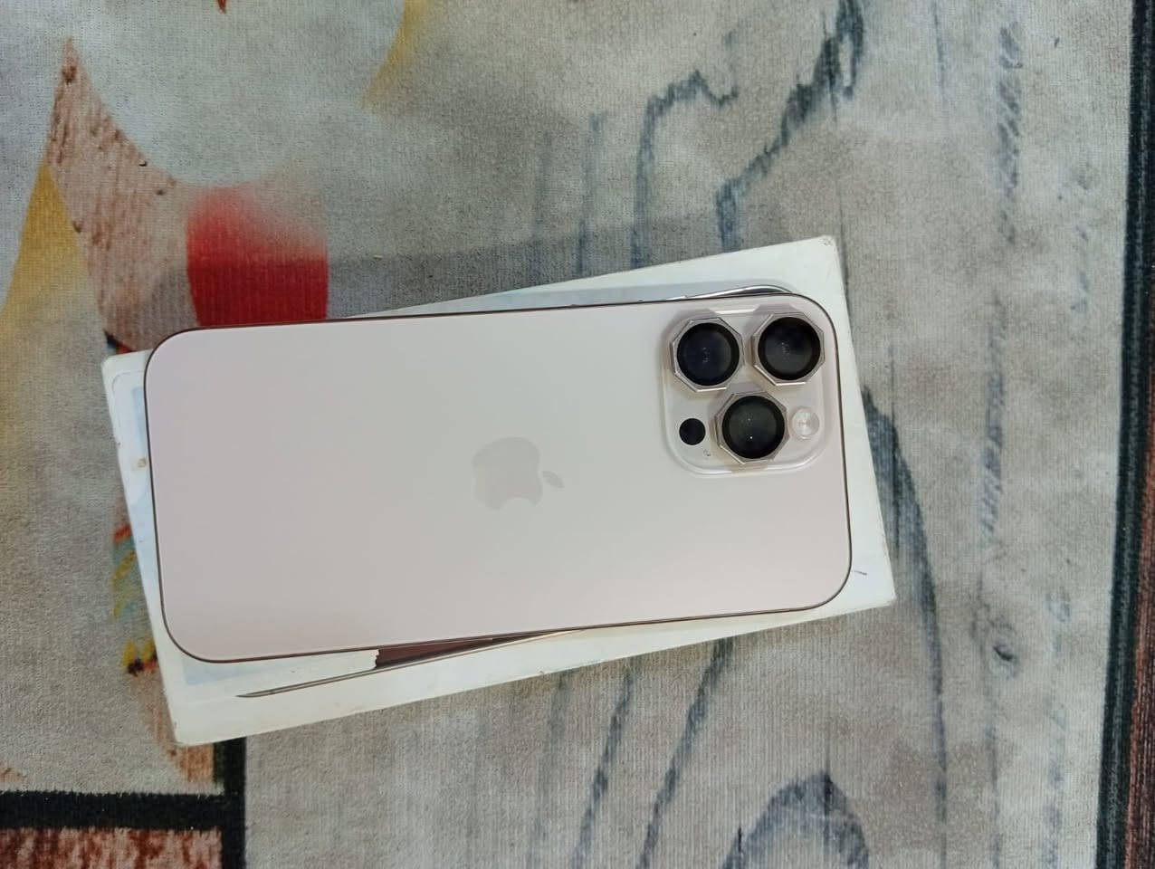 سلام عليكم حبايب
16 برو ماكس ذاكرة 256 بطايره 91 سعر. مليون و 400 لون مميز جهاز غير داخل صيانه ولا مفتوح مكاني بغداد الدوره رقمي *********** واتس
