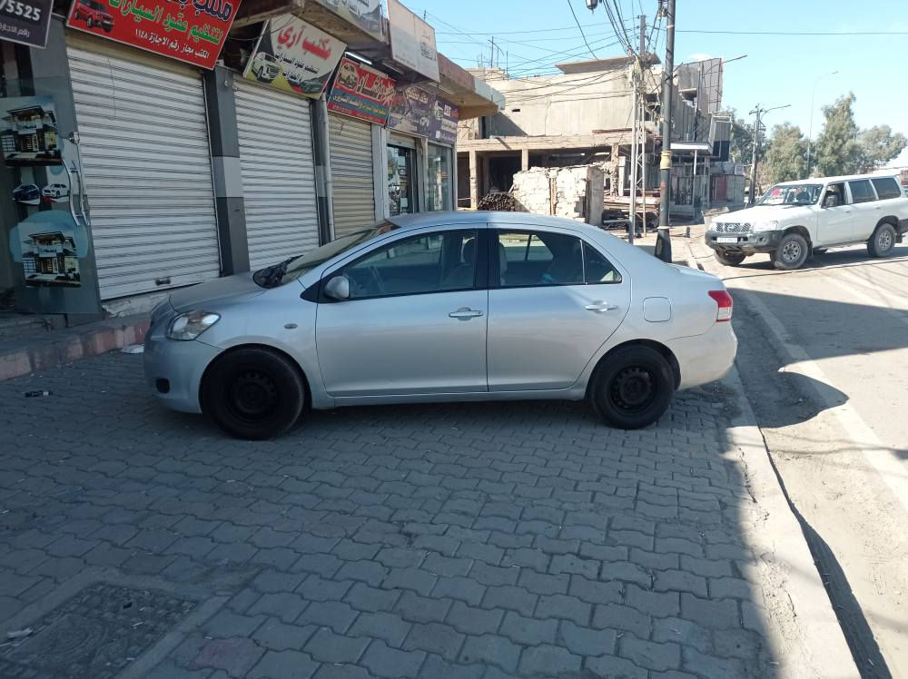 خلیجی فول دوو پارچە توزی لە هیلالەکەی بۆیاغە بێ ناوگردن مودیل 2010 کوبون بانزینی هەیە سعری ٨۰ توزی مجال *********** كركوك, العراق
