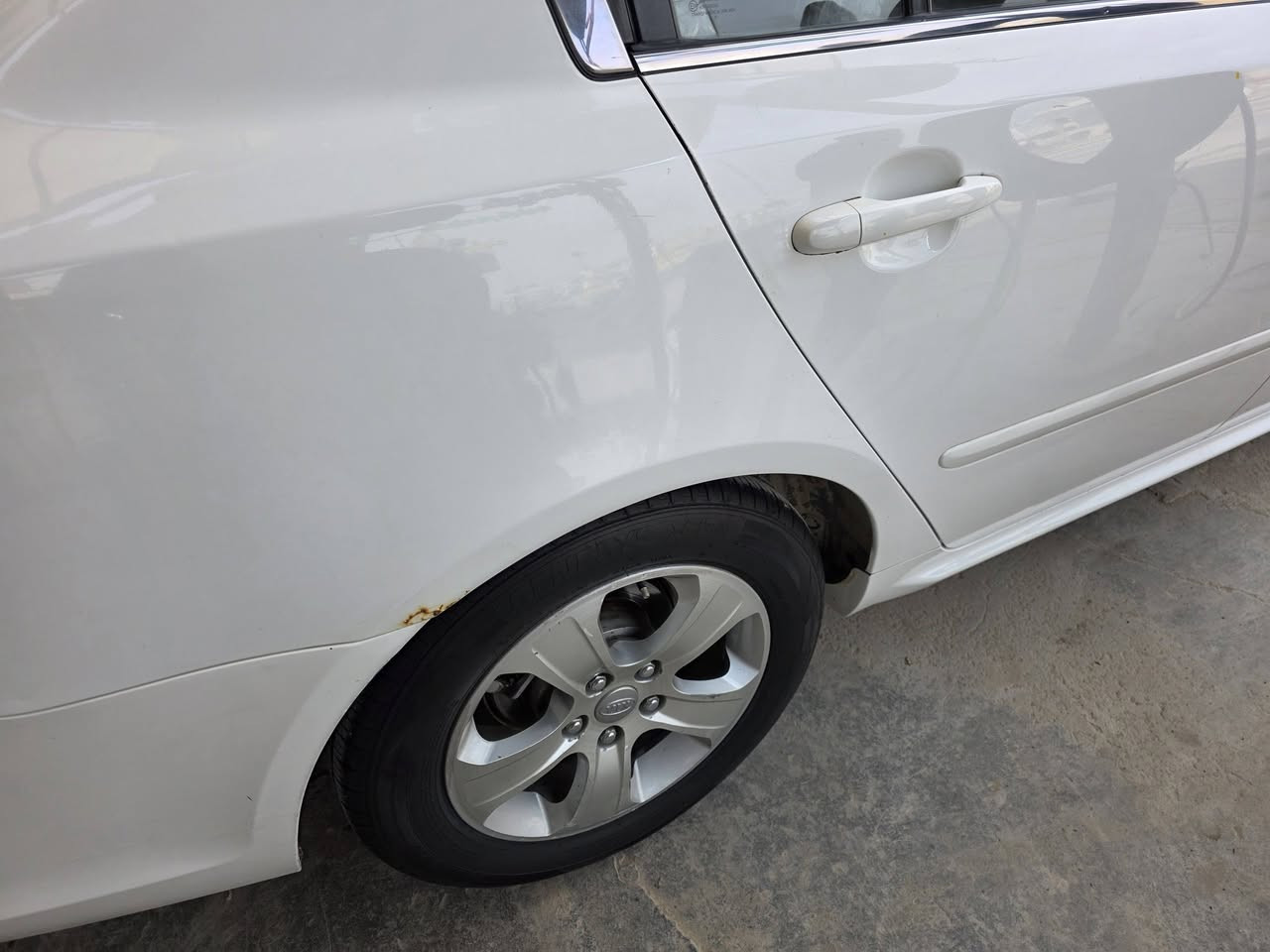 السلام عليكم اوبتما ٢٠٠٩ كفاله عامه سياره جديده بأسمي مكاني ديوانيه رقم جديد مكفوله من كلشي شرط الفحص السعر ١٤٠ موبايل ***********
