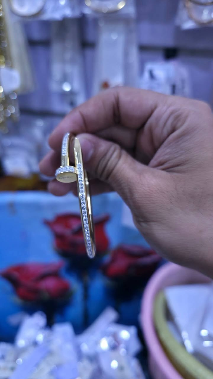 داشکاندن گەورە وەجبەی نوێ  هەڵبژێرە ‌1000دینار 

باوردەکەیت یان نا هەڵبژێرە 1000دینار یەکەم بێ رێکابەر کەس ناتوانیت بەو سعرە بیفرۆشیت 

لە بازار و دوکان تر 12 بۆ 15هەزار پێ مەدە  

سەیدسادق لە هەرزانیدا دەهەژینین 1 پارچە 1000دینار
 

گوارە و ملوانکەی دەسیت بەندی پاوانە و لیرە پشتووێن هەموو بابەت کجان زیاد لە 100مۆدل جیاواز تەنها 1هەزار 

هەموو بابەت کجان لەبازار جوانکاری 10هەزار 15هەزارە

لای ئێمە هەرجی هەڵدەبژیریت 1دانە بە 1000دینار

بینیرن بو هاوریکانتان👉👉👉🙊🙉🙈

گەورەترین #ھەزارسەنتەری_سەیدسادق

بەس ئێمەین لە سەیدسادق شتی ئیمە جیاوەزە 💕
خزم و دۆستان ئاگادار بکەنەوە
ناوێ دوکان هەزار سەنتەری سەیدسادق 
ناونیشان سەیدسادق نزیک پردی قەرزاران یان نزیک مزگەوتی ئەوبەکڕی سدیق


**إذا كنت صاحب هذا الإعلان وتريد حذفه لأي سبب، رجاءا أرسل رسالة إلى الدعم الفني**