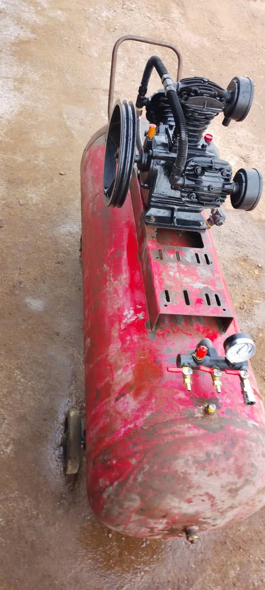 السلام عليكم
تاروسة هواء للبيع السعة 300لتر 

ضاغطة هواء 3بستم غير مستخدمة 

تاروسة جاهزة للاسخدام فقط عوزها ماطور كهرباء 

السعر 550 وبيها مجال للشراي 

المكان/الكوت مركز المدينة

للتواصل عبر الخاص


**إذا كنت صاحب هذا الإعلان وتريد حذفه لأي سبب، رجاءا أرسل رسالة إلى الدعم الفني**