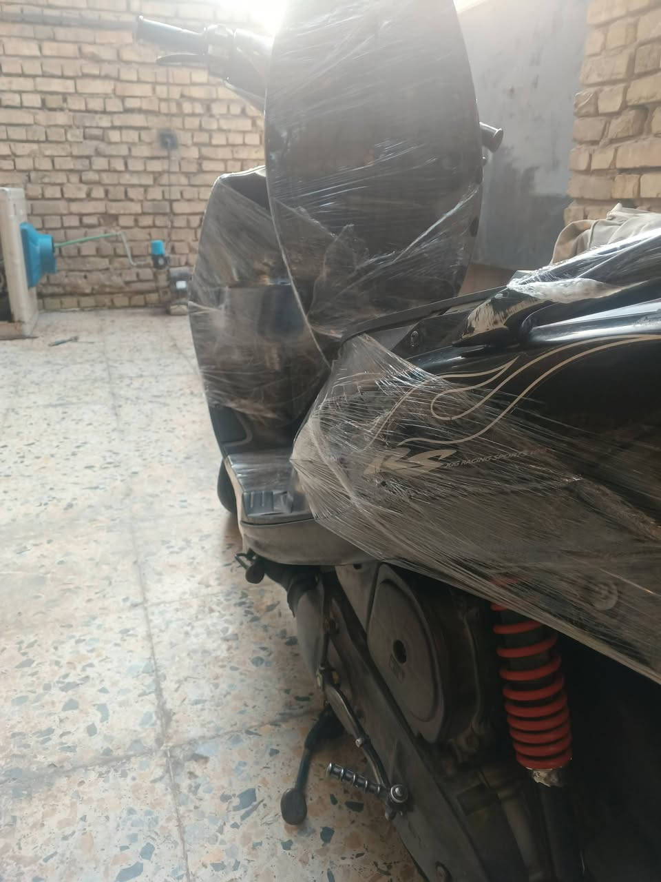 السلام عليكم ماكس عدله للبيع كفر بلادي ماكينه ناعمه دراجه خير من الله سواد بلادي مالتها ويا المكينه حتى تدشبول زوج تارات جده كهربائيات كلها شغاله سلف هندر السعر 575 وبيها مجال شيء قليل مكاني بغداد الدوره واتساب فقط***********
