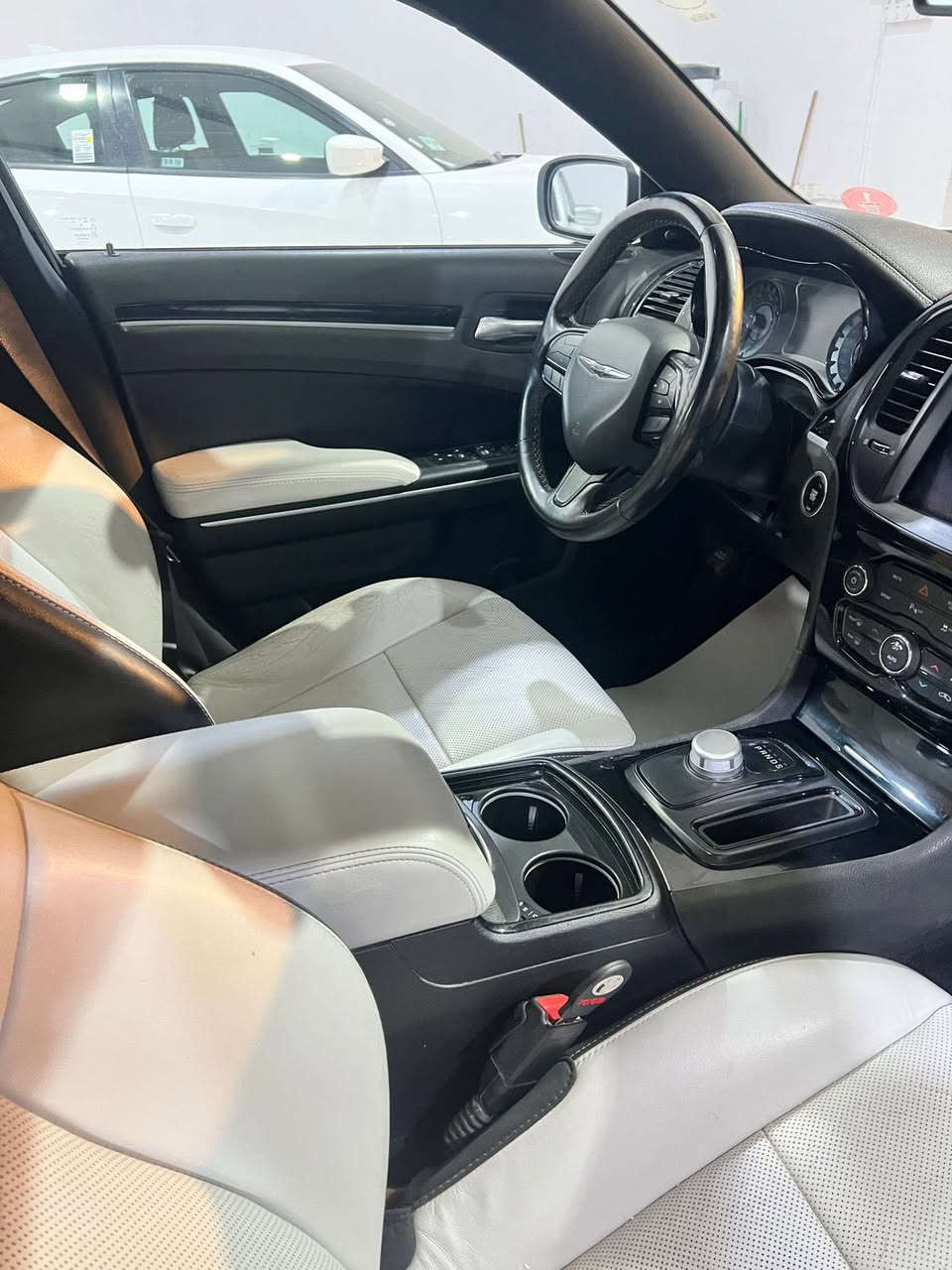 سلام عليكم البيع واباما ٢٠٢١خليجي وكالة هارلم كفالة حتة الدعاميات sفول مواصفات ما عدى رادار دمام بالصندوك شاير بالمري حساس امامي خلفي دمام بالصندوك كشن حار بارد كلاص حار بارد شفتات ستيرن نضام سبورت بردة خلفية عرفية اوف وايت خزن ذاكرة ميموري لايت متحرك زنون بلاد رقم سنوية هزة كلة جديد حدادية تخم تاير برغي نقص ما بية 
معرض ماس لتجارة السيارات 
بصرة الدير 
*********** 
***********
