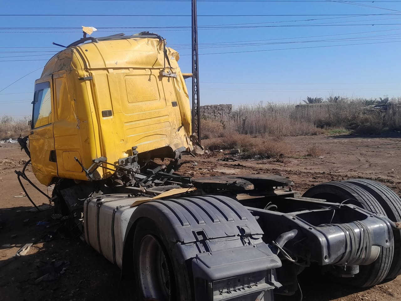 سلام عليكم اخوان سياره    2004سكانيه متضرره بسبب حادث مكينه انجكتر  كير محرك اكسن كفاله رقم للسفسار الاتصال ***********
