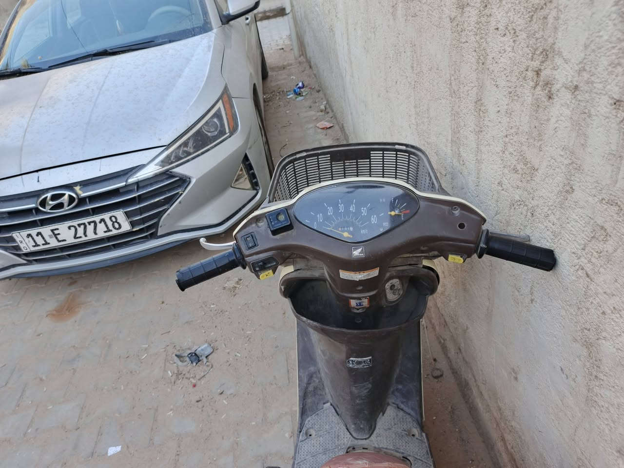 سلام عليكم دراجه هونده 60 للبيع او مراوس بطه او منغولي وطي فرق دراجه شغاله وتمشي سلف كهربائيات يشتغلن عليه باتري جديد ابيع هل موجود كوم حديد سعر 120 مكانه كربلاء حي عامل *********** غراضه وكفراته موجودات كلهن
