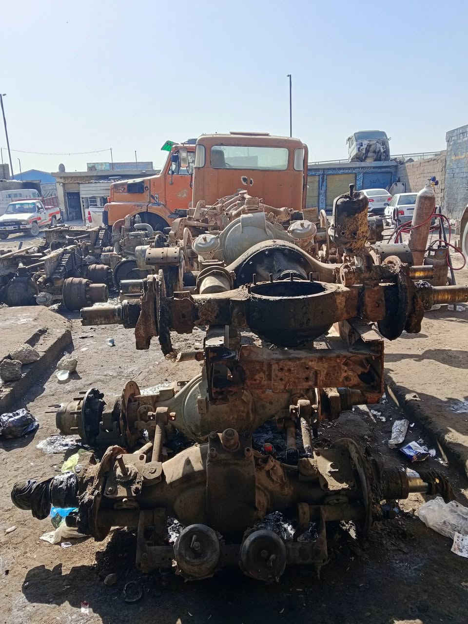 ادوات لوري فالفو مستخدم للبيع ***********
