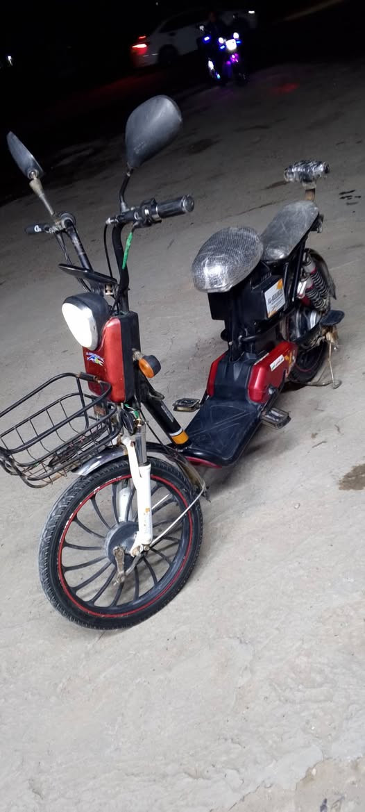 ماطور شحن اربع بطاريات شغال بطاريات زينات كهربائيات كلها شغاله مابي نقص ويا شاحنه ماطور نظيف السعر ١٦٥
***********
