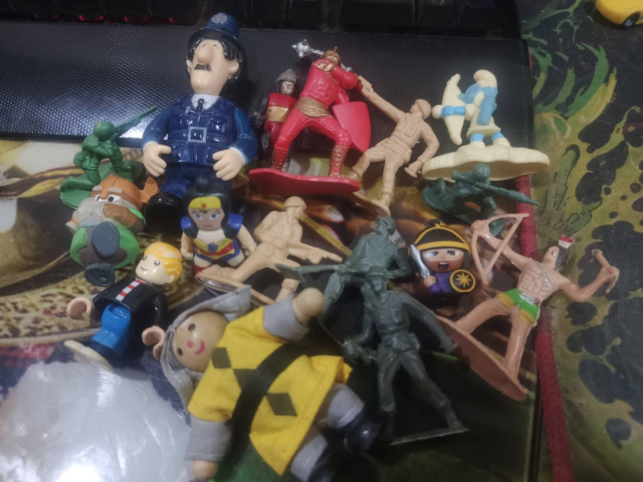 سلام عليكم
المجموعة ب 6 كلهن ب 25 
احجام صغيره
توصيل 3


**إذا كنت صاحب هذا الإعلان وتريد حذفه لأي سبب، رجاءا أرسل رسالة إلى الدعم الفني**