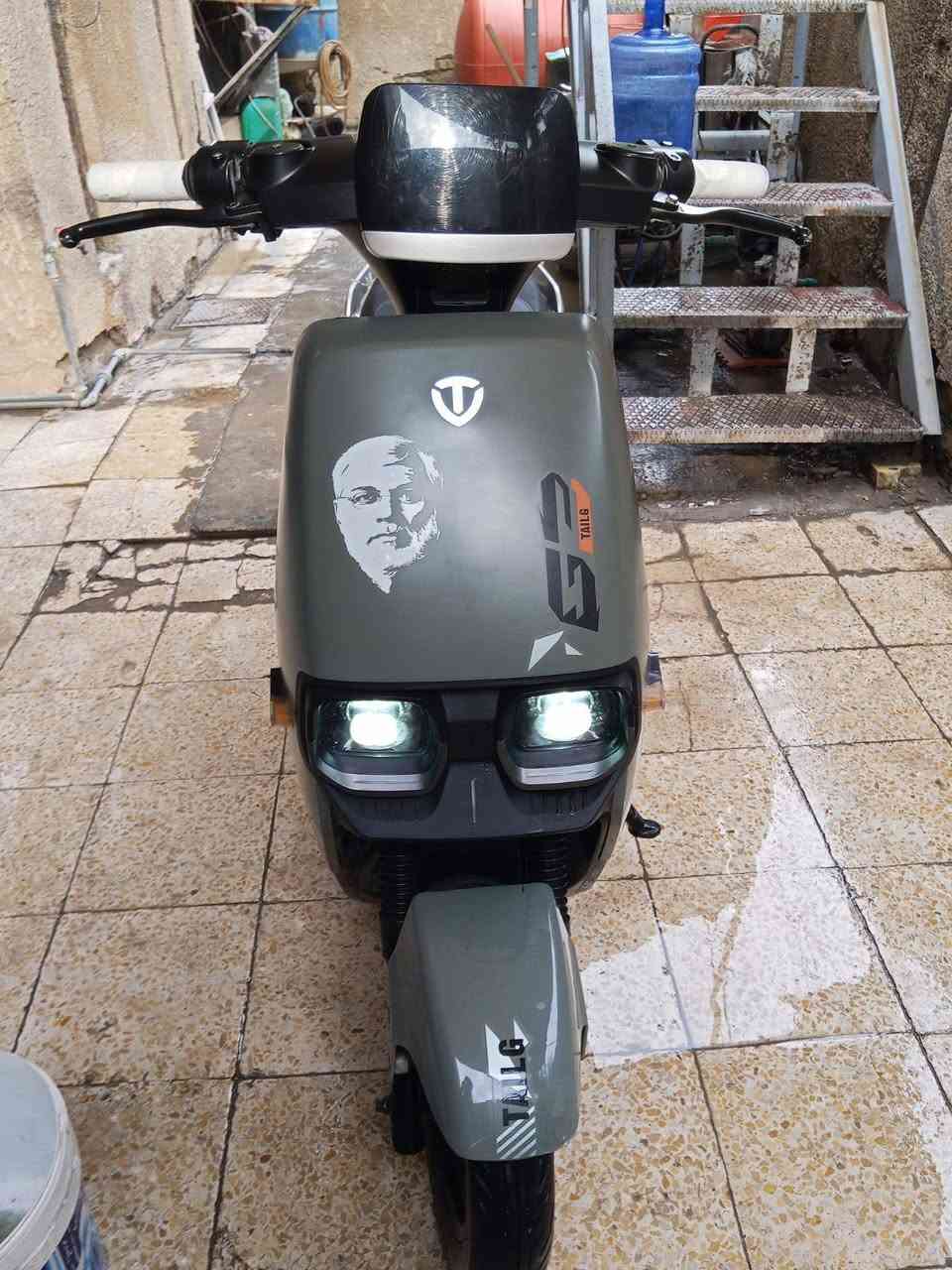 سلام عليكم دراجه شحن نوع تيلج (تسلا)سرعه ٧٠ حقيقي 
ملف ١٥٠٠ ،6بطاريات إكبار 
بيه زر كاشف عطل ومثبت سرعه وبك رجوع للخلف بيه قاطع دوره ضد مي دراجه كفاله ممبدل كلشي بيه بس تاير خلفي اصلي تايواني ، دبل اشاره لايت عالي ناصي ٣سرع   
سعر خاص


**إذا كنت صاحب هذا الإعلان وتريد حذفه لأي سبب، رجاءا أرسل رسالة إلى الدعم الفني**