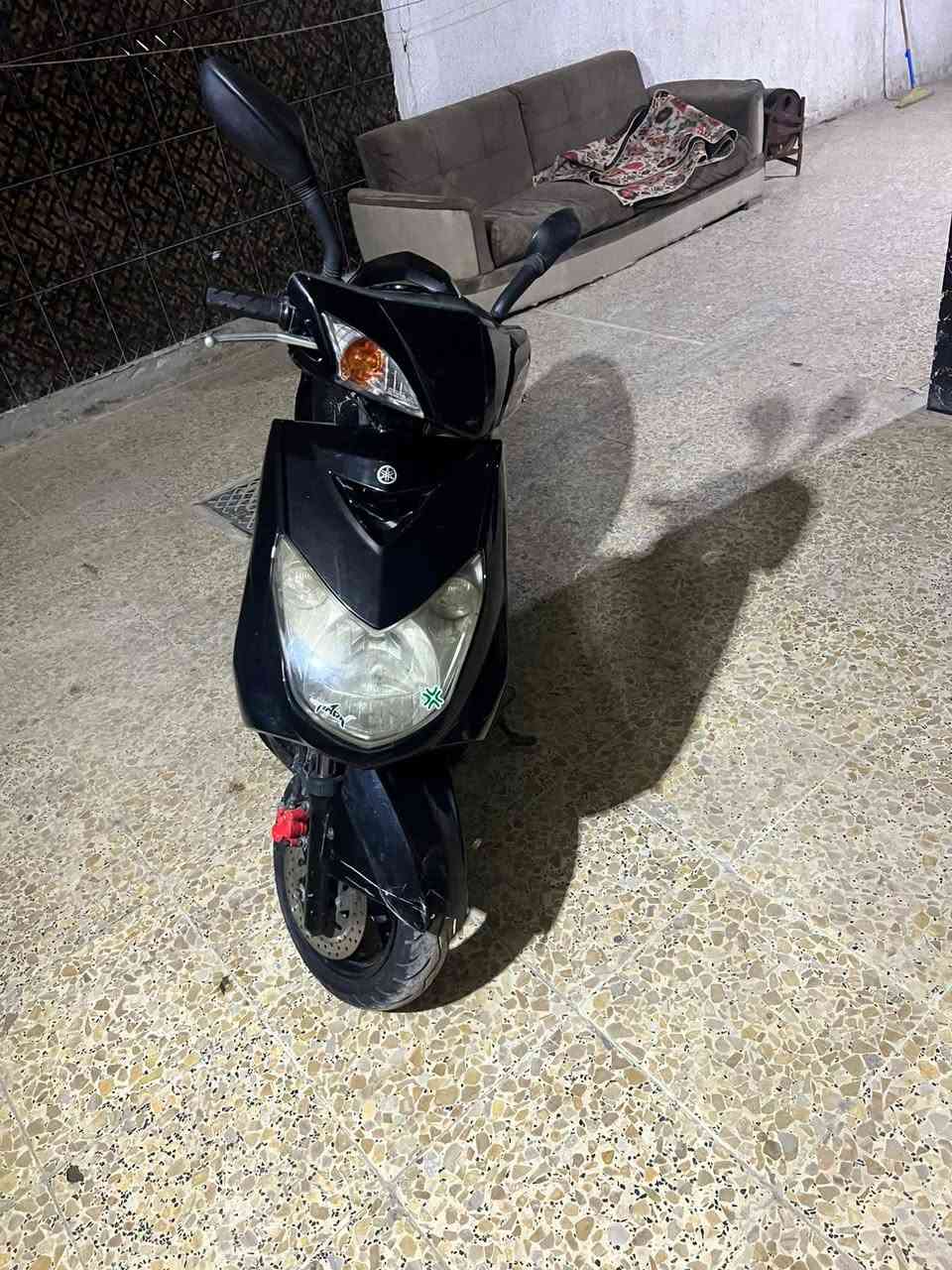 السلام عليكم دراجه سكنس فحل ياباني نوزل سكليتير خطين استان حساس قبق نفخ يدات تدفئه الدراجه حلو مكينه ممفتوحه السعر مليون وبيها مجال قليل العنوان بغداد العبيدي للستفسار الاتصال ع الرقم ***********
