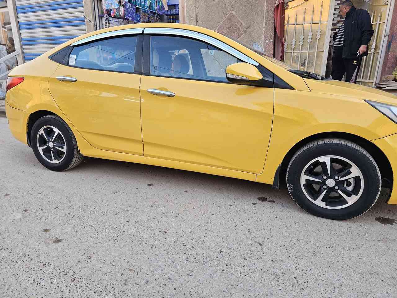 السلام عليكم اكسنت 2013 مكينه 1600 كلشي كدامك السياره والسونار مالتها 
مكاني بغداد الحبيبيه للتواصل واتساب فقط
***********
