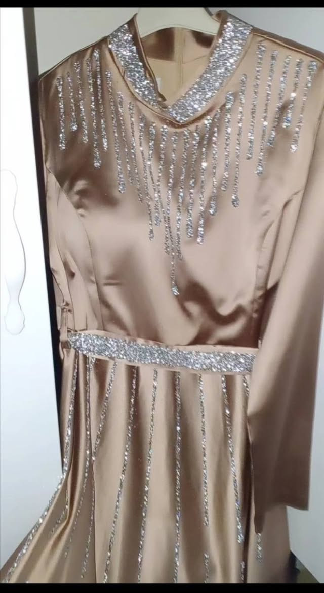 فستان محجبات قياس ٤٦
من وزن ٧٥ لل ٩٠
فخم كلش اي عيب مابي أخذته ١١٠
أريده ب ٥٠


**إذا كنت صاحب هذا الإعلان وتريد حذفه لأي سبب، رجاءا أرسل رسالة إلى الدعم الفني**