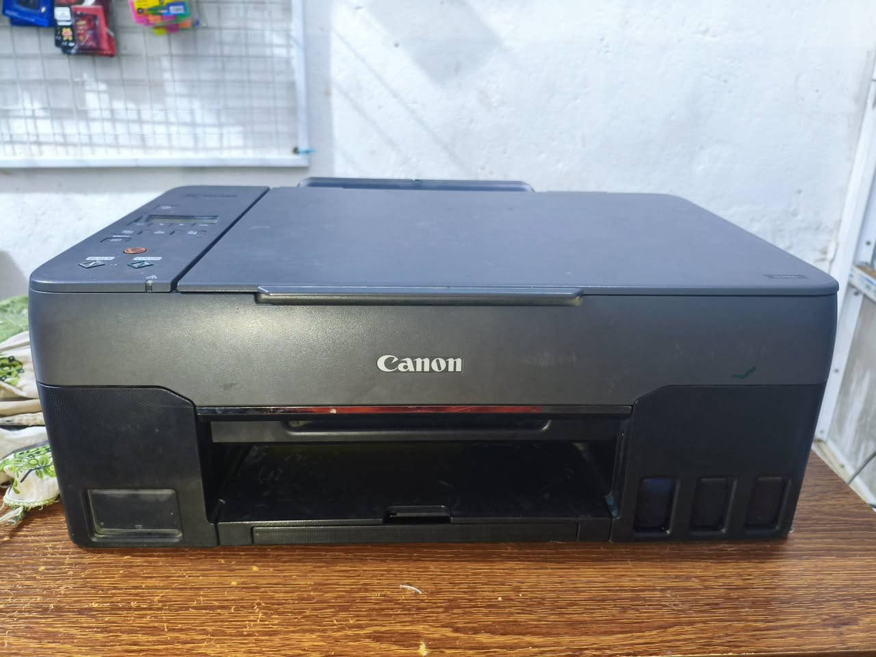 طابعة كانون للبيع
نظيفة وتشتغل 80% 
 الحبرتعبئة (اقتصادية جداً)

مناسبة للبيت، الطلاب، والمكاتب السعر: (100) بيها مجال 

الموقع: الناصرية يوجد توصيل لكل محافضات العراق
 للتواصل: علئ الرقم ***********
