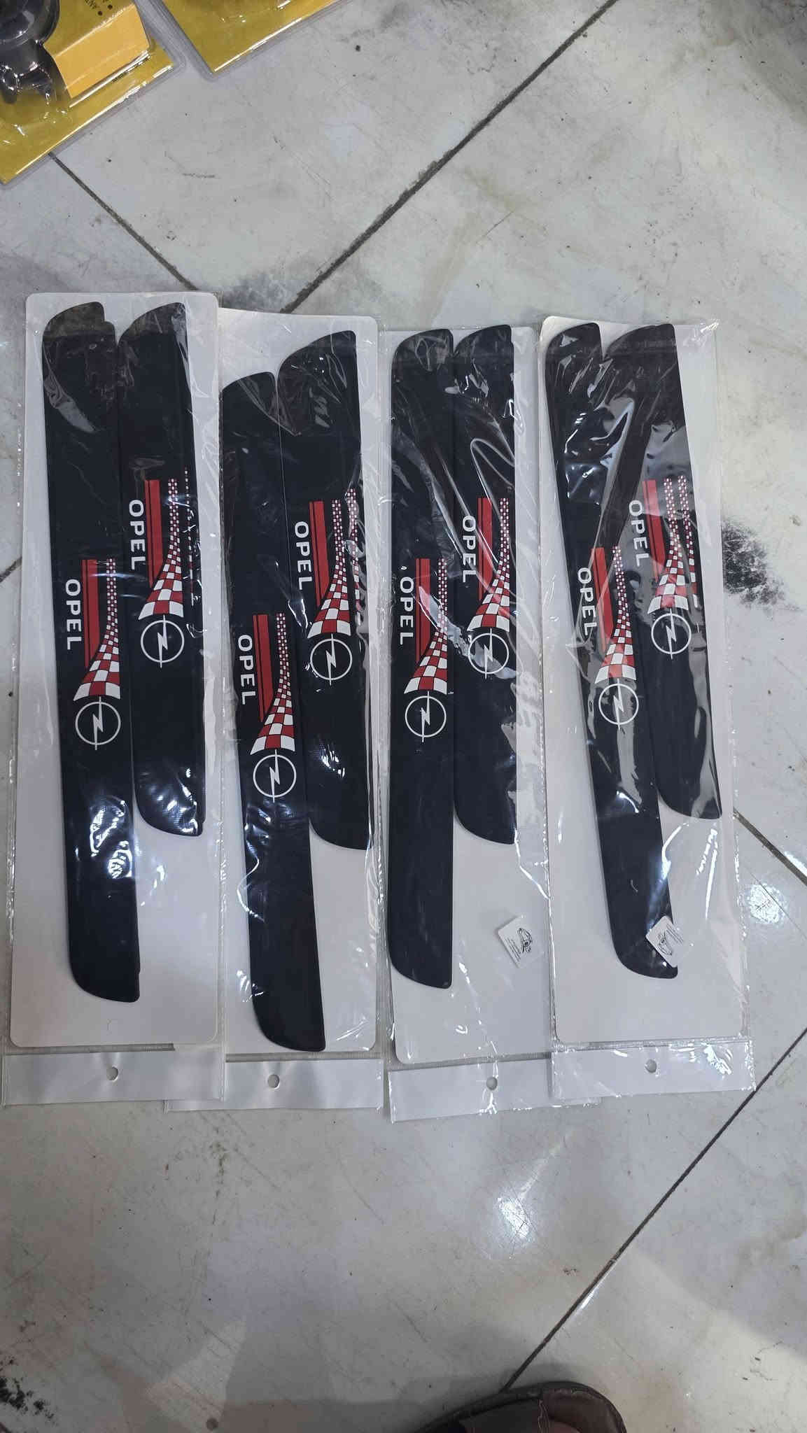 ادوات وكماليات اوبل فكتره واوميكا 
كماليات وادوات الزعيم كركوك 

عنواني كركوك سايدين كراج الشمال قرب الجملونات الجديده قبل الاستداره بصف عالم الكوري مقابيل محلات مراد لدراجات كماليات وادوات الزعيم 
توصيل ٦ الف كافه محافظات 
*********** علي
*********** مصطفى
