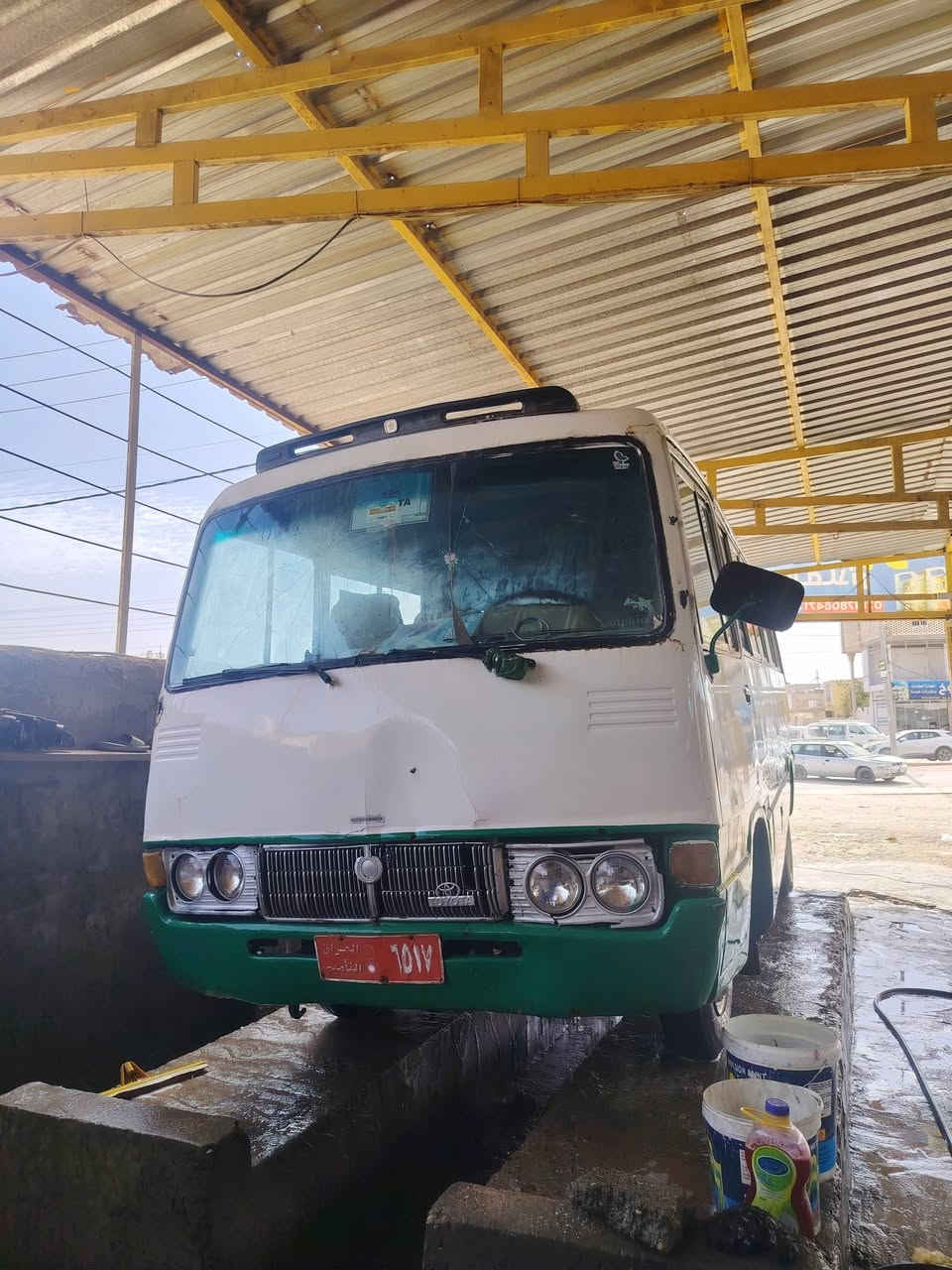 كوستر كصيفه للبيع مكينه بنكو شرط كارتون كير اكسن جدد تخم تاير كهرباىيات كله شغاله خارج وداخل مسجل كله شغال السعر 3 مليون وبيه مجال المكان نجف ***********
